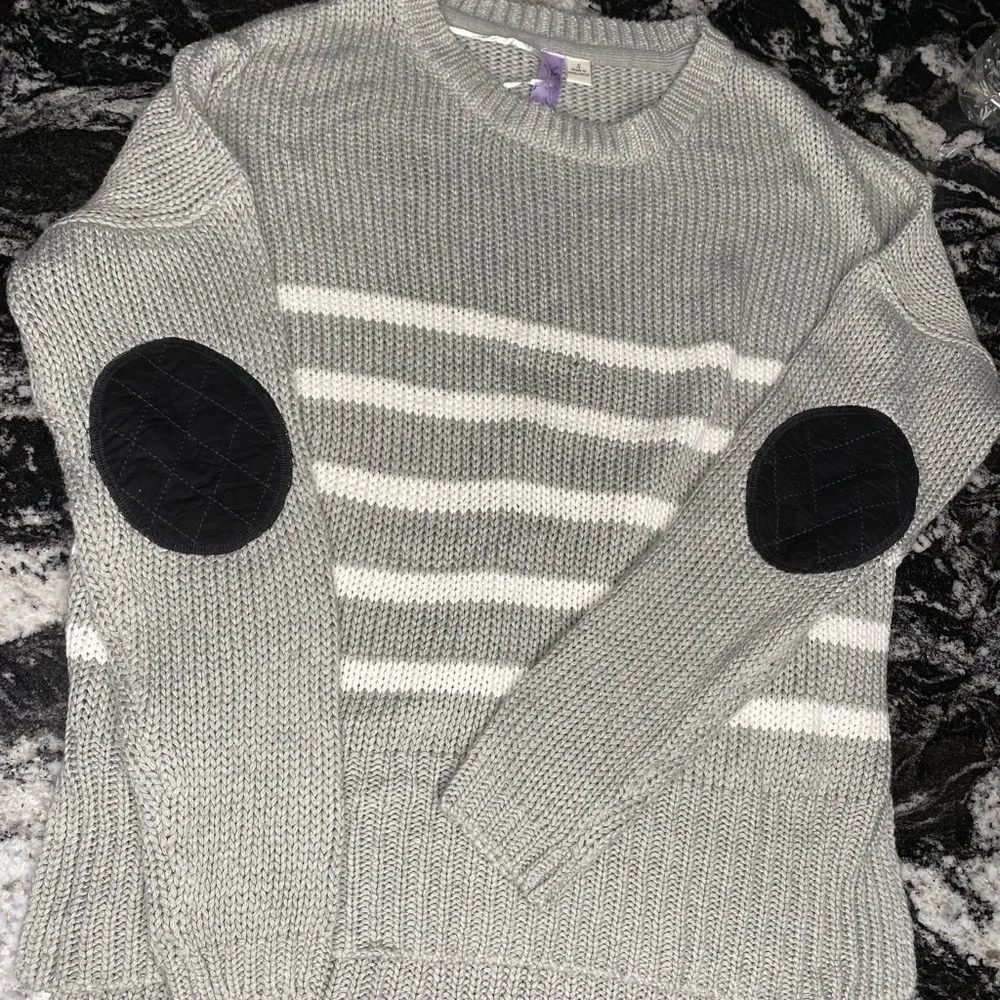 Stripped sweater - Picture 1 of 2
